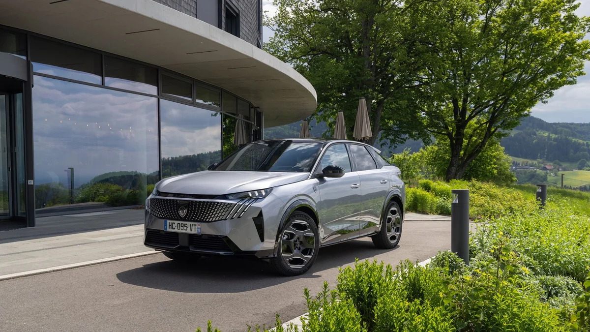 Peugeot e-3008 profiteert van inkoopsteun elektrische SUV