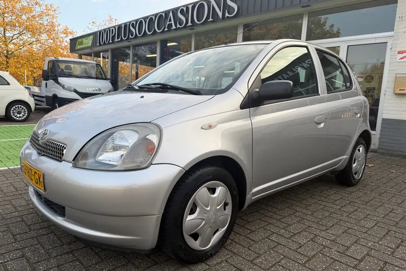 Toyota Yaris (2002)