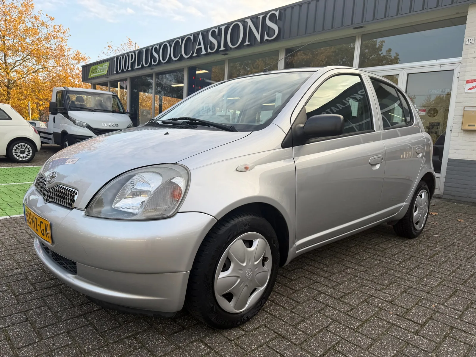 Toyota Yaris (2002) — foto 1