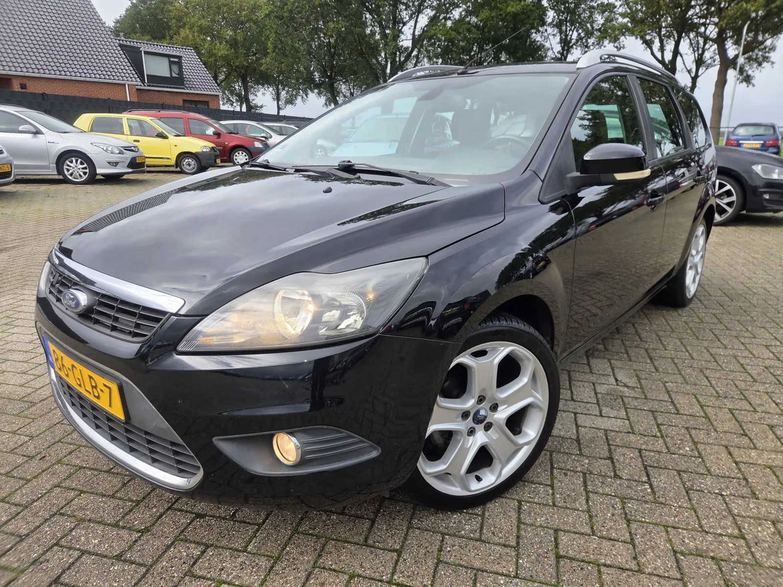 Ford Focus (2008) — foto 1