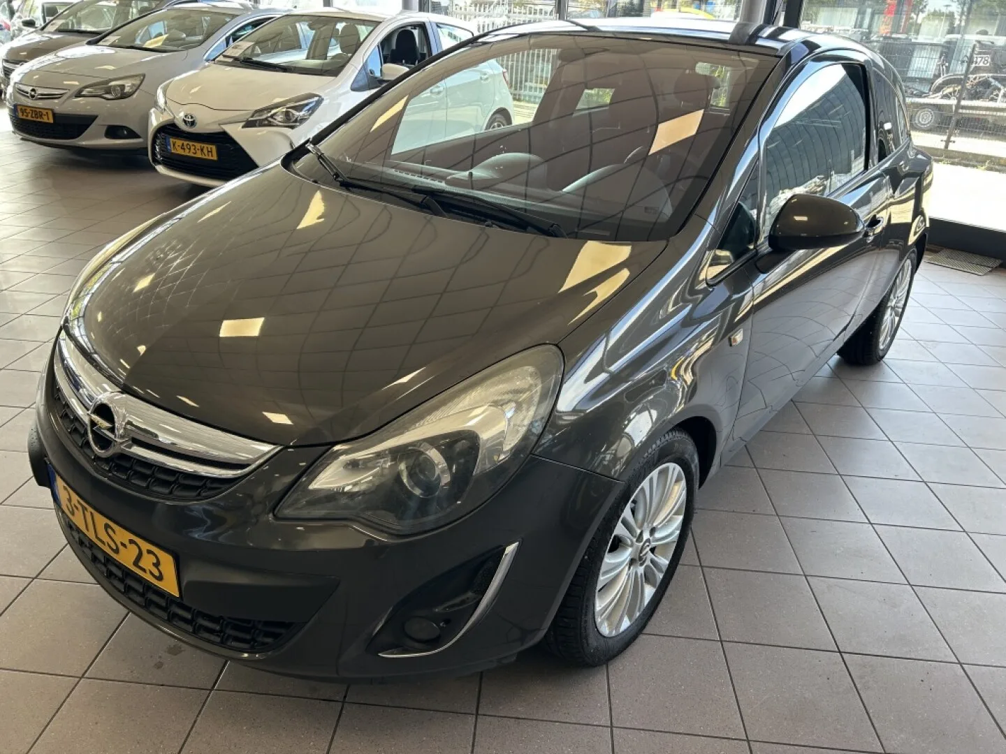 Opel Corsa (2014) — foto 1