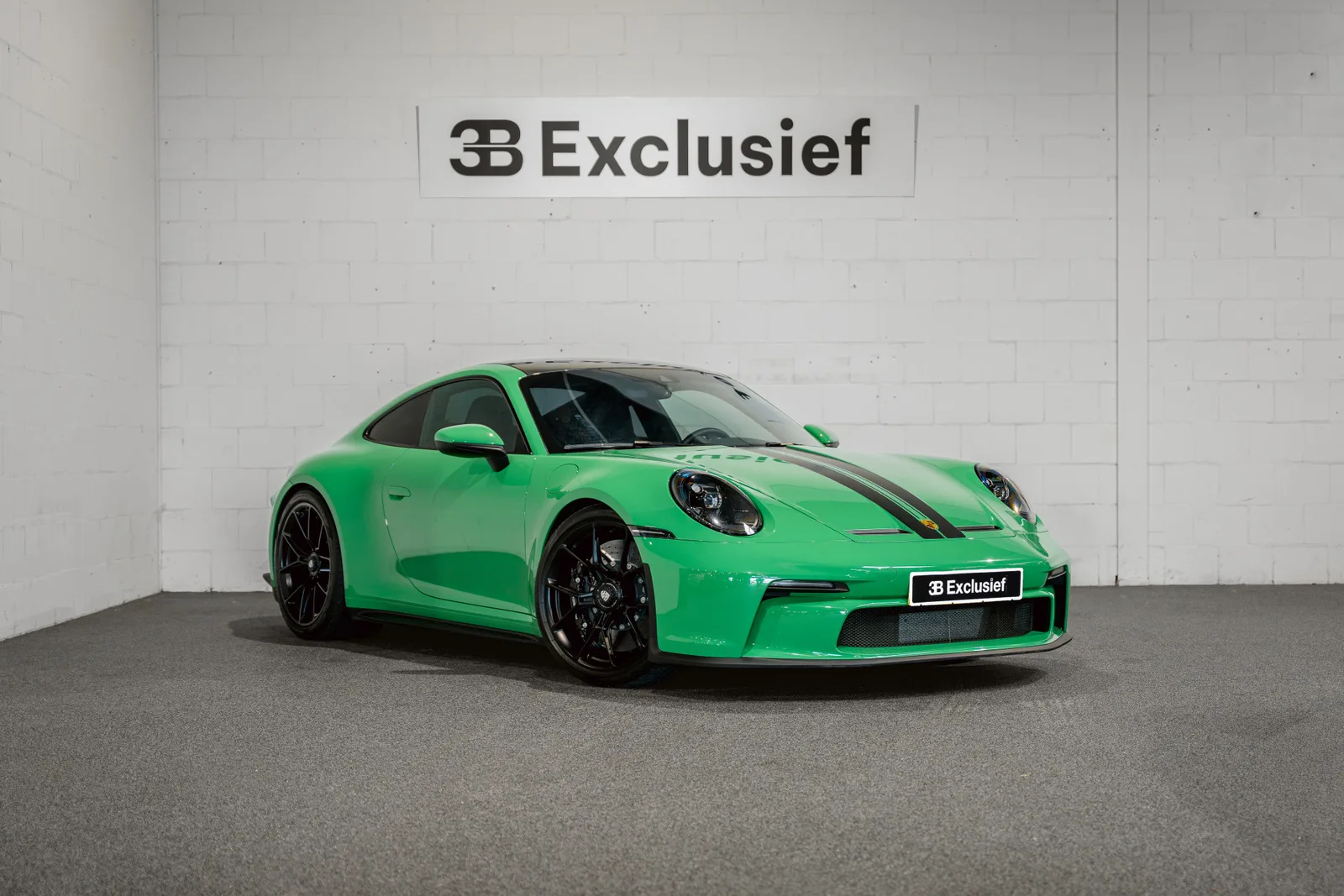Porsche 911 (2023) — foto 1