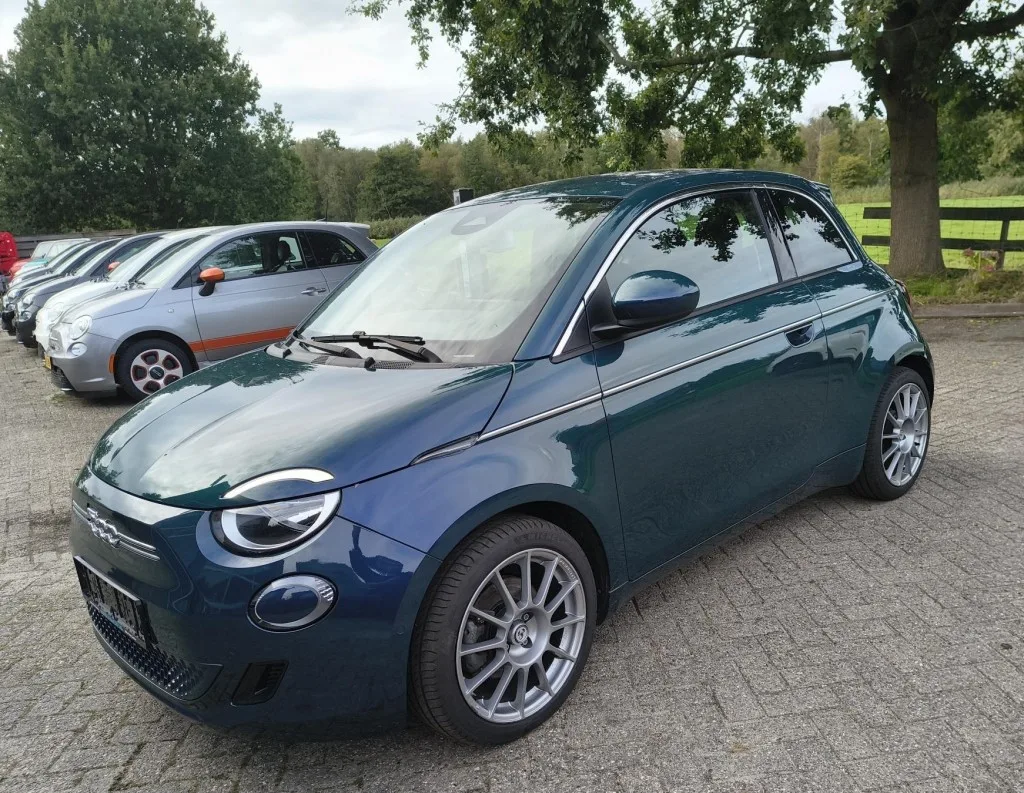 Fiat 500e (2023) — foto 1