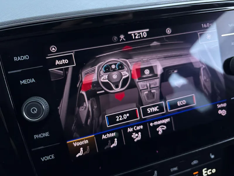 Volkswagen Passat (2023) — foto 1