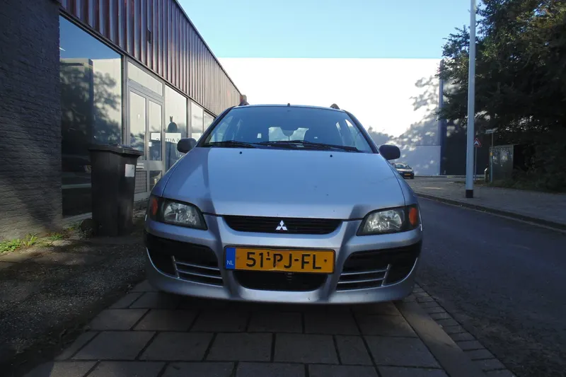 Mitsubishi Space Star (2004)