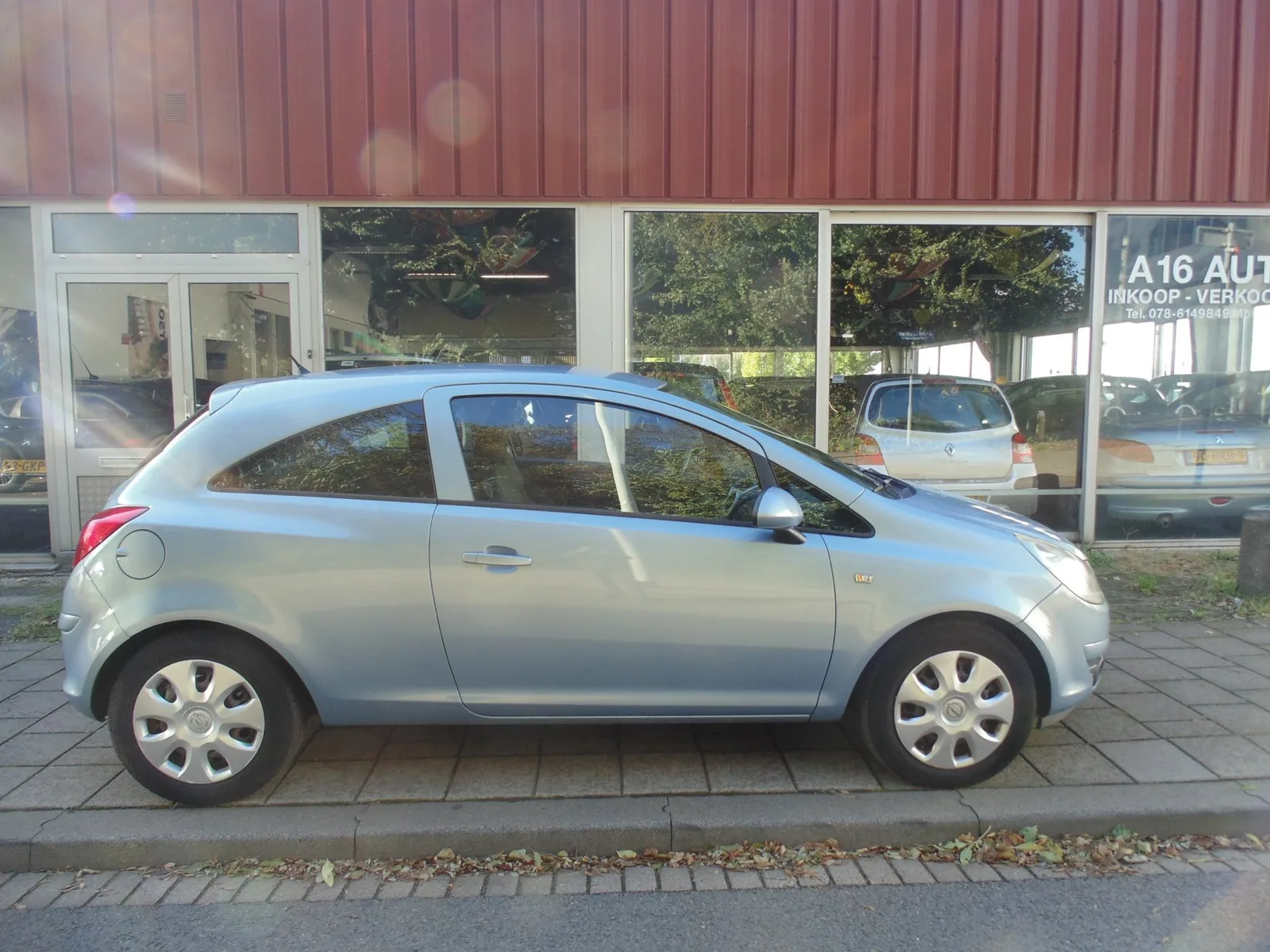 Opel Corsa (2009) — foto 1