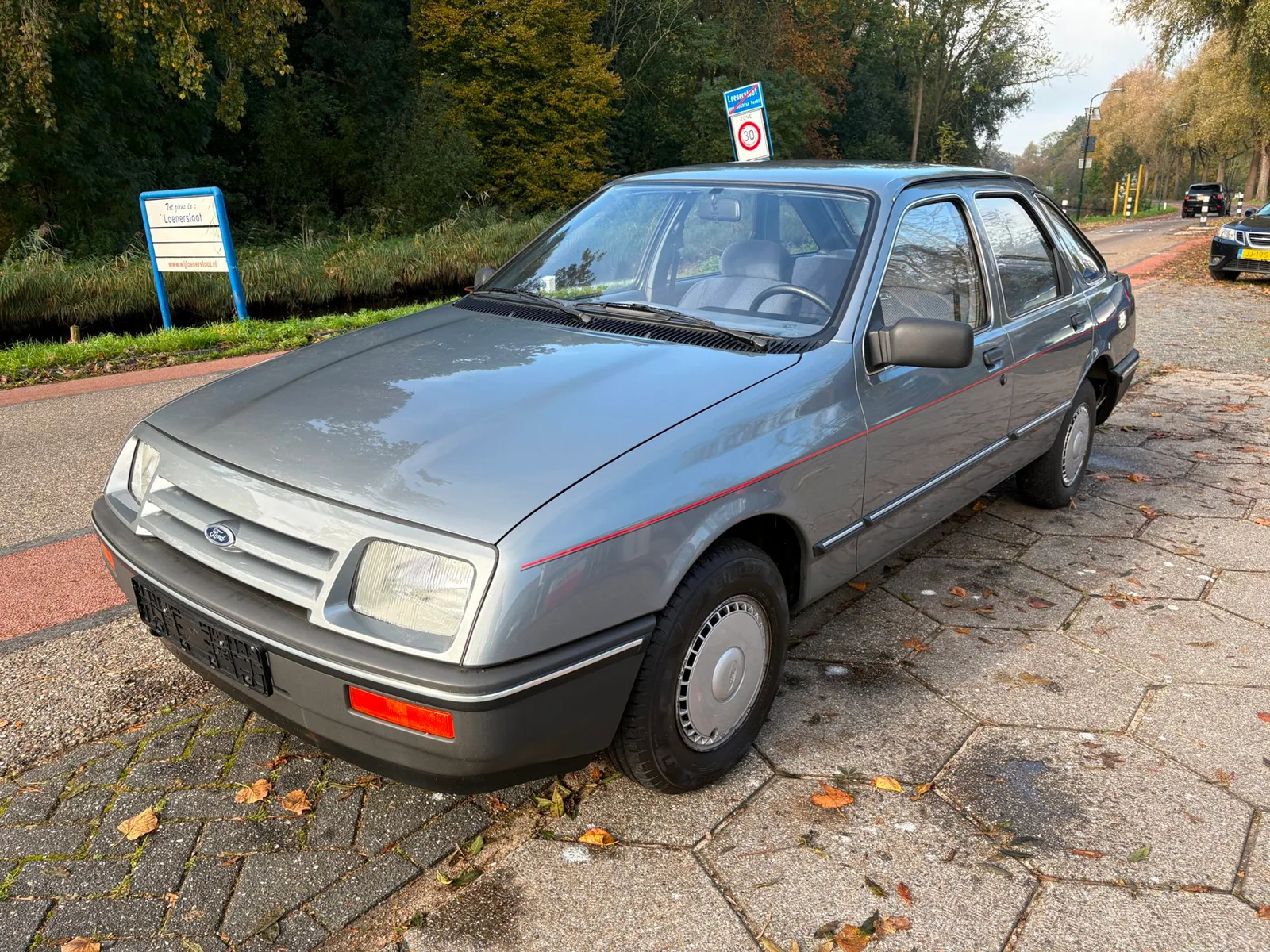 Ford Sierra (1984) — foto 1