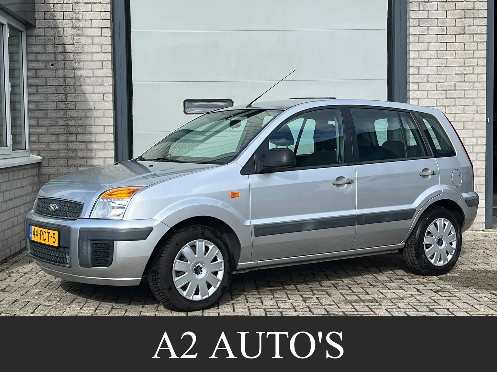 Ford Fusion (2011) — foto 1