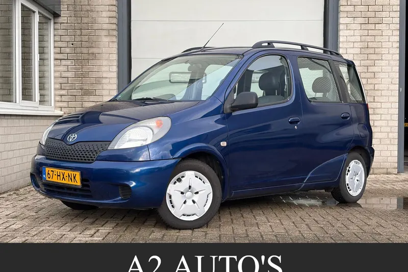 Toyota Yaris Verso (2002)