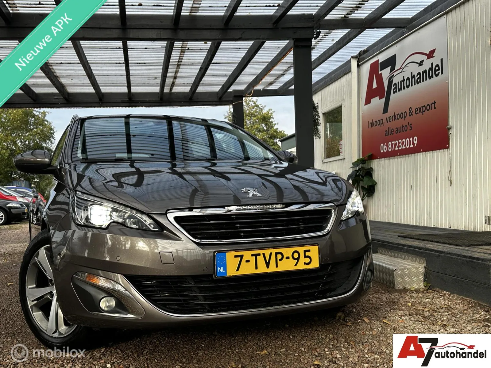 Peugeot 308 (2014) — foto 1