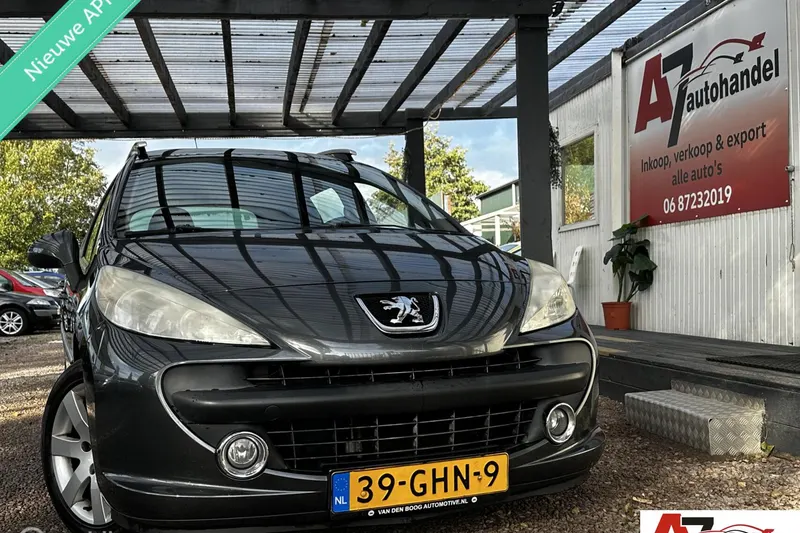 Peugeot 207 (2008)