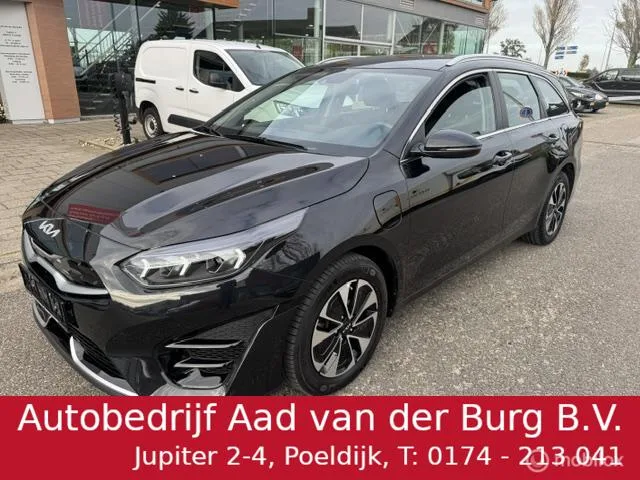 Kia Ceed (2023) — foto 1