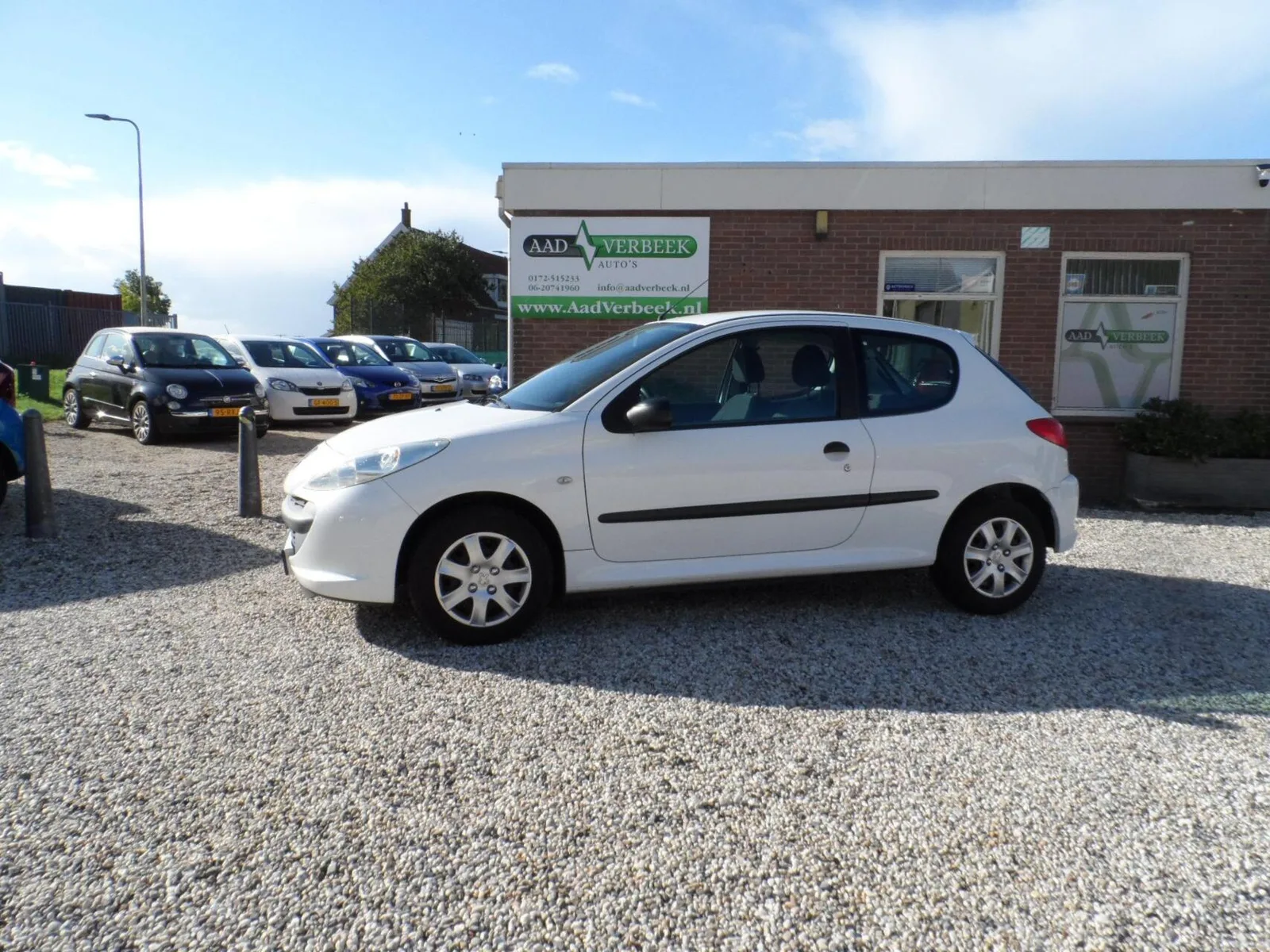 Peugeot 206 (2011) — foto 1