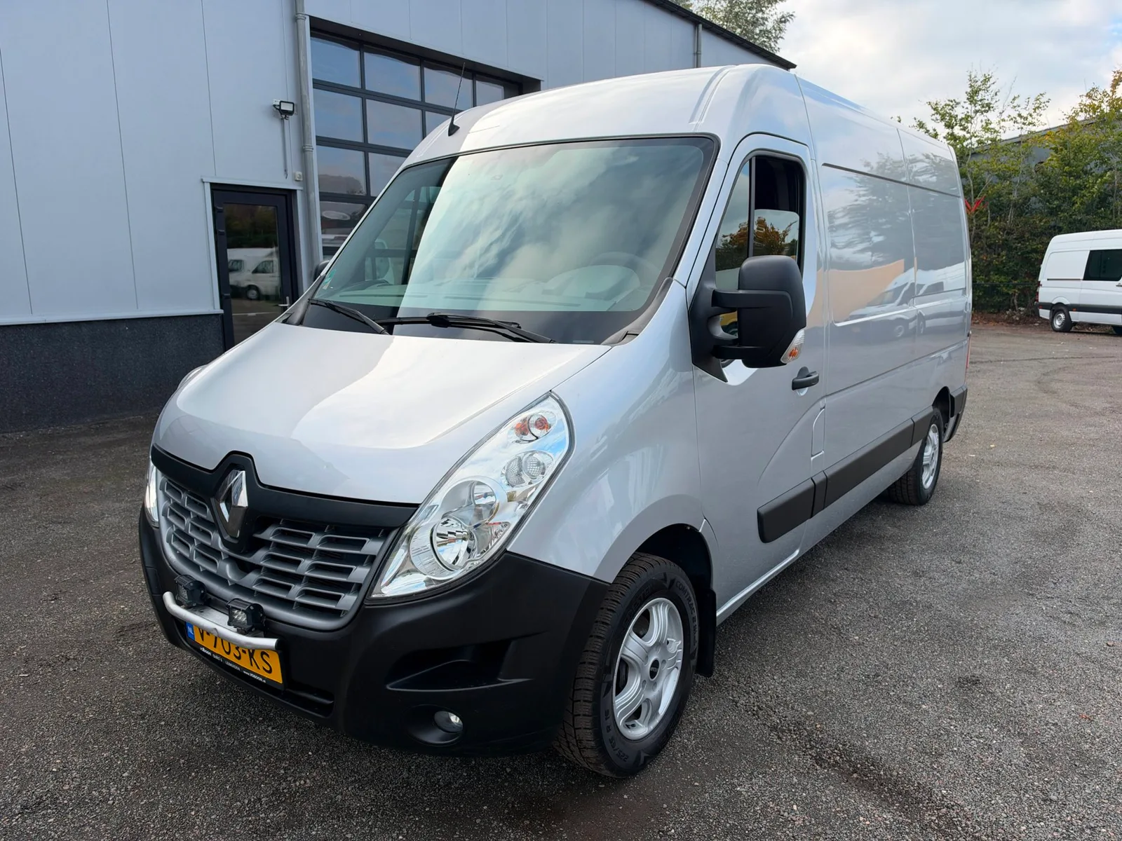 Renault Master (2017) — foto 1