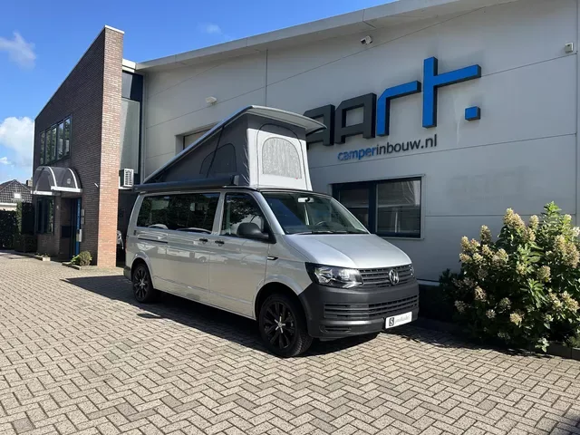 Volkswagen Transporter (2018) — foto 1