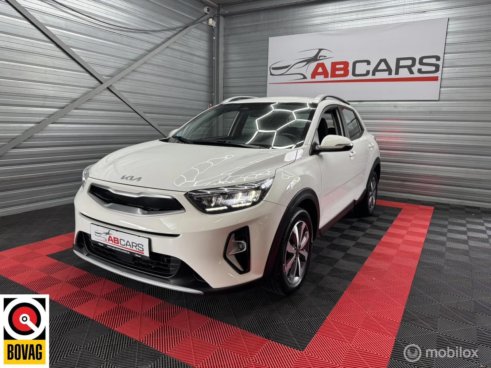 Kia Stonic (2024) — foto 1