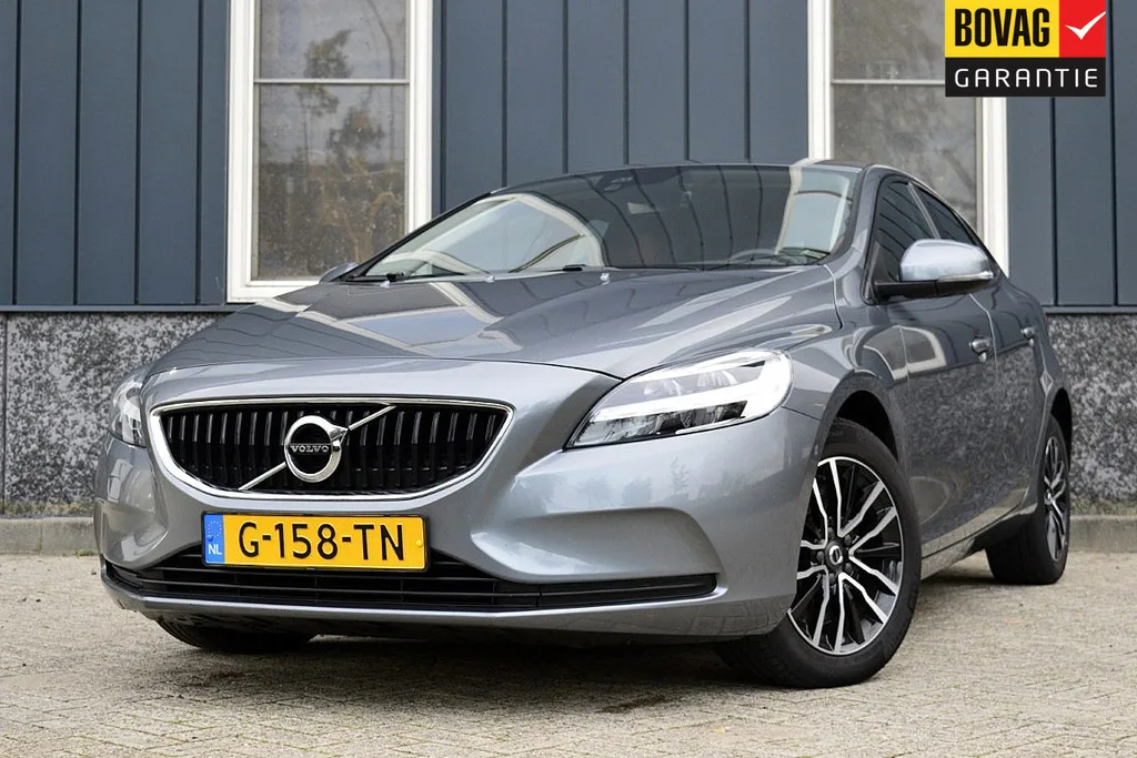 Volvo V40 (2019) — foto 1