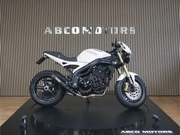 Triumph Speed Triple 1050 (2006) — foto 1