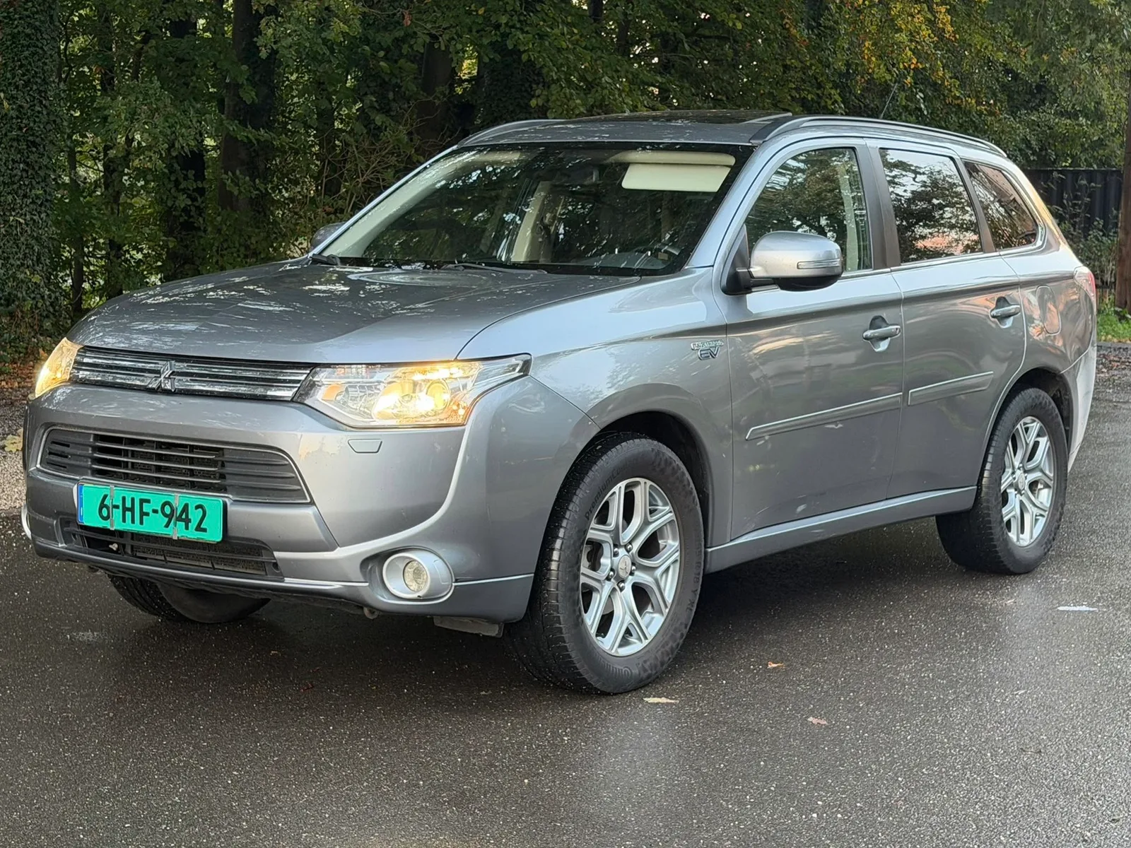Mitsubishi Outlander (2013) — foto 1
