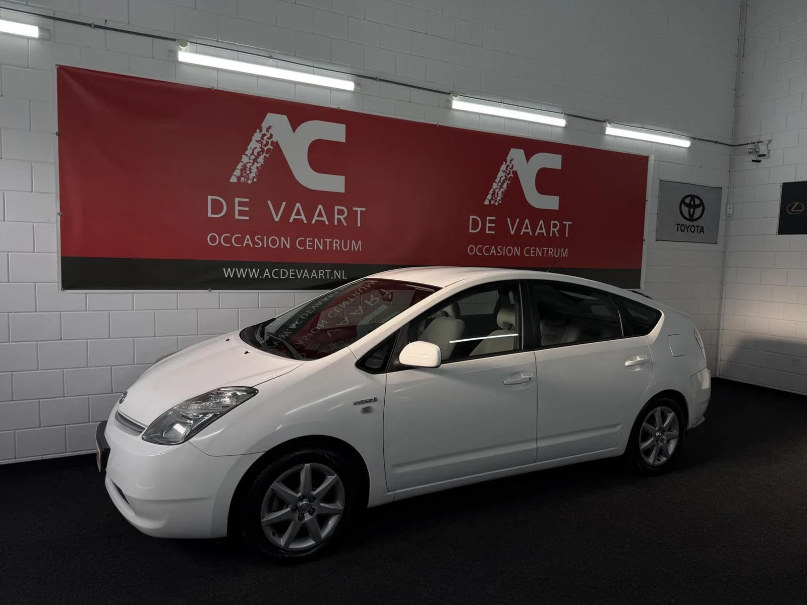 Toyota Prius (2008) — foto 1