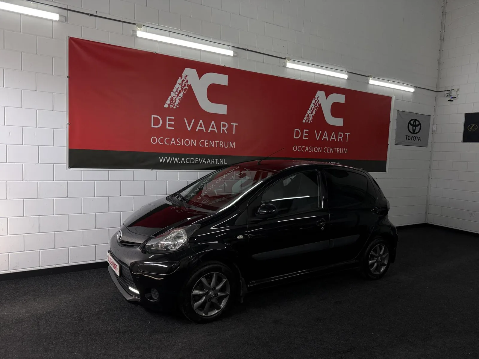 Toyota Aygo (2014) — foto 1