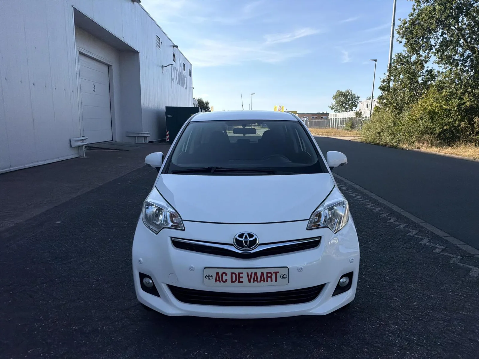 Toyota Verso (2012) — foto 1