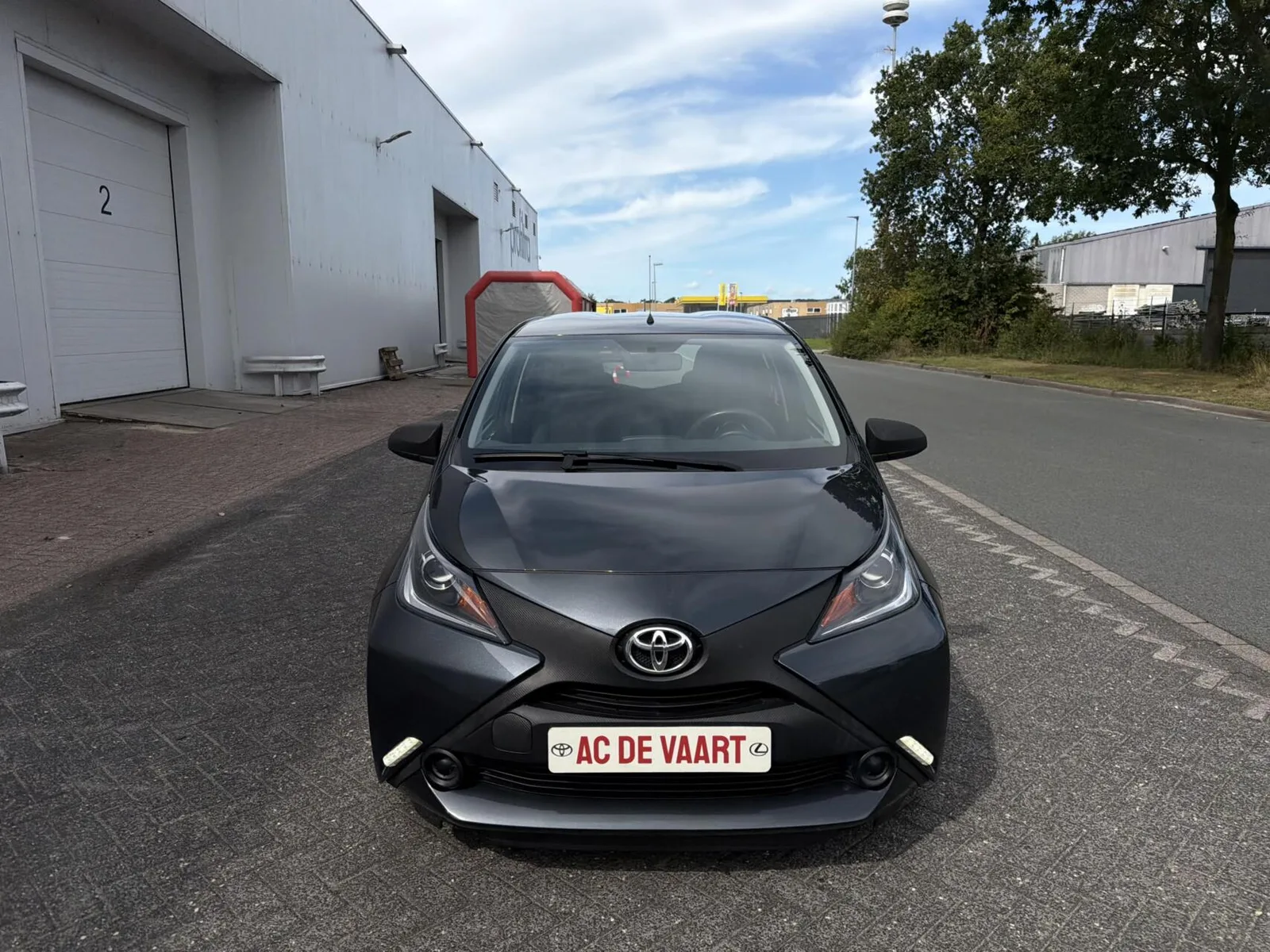 Toyota Aygo (2016) — foto 1