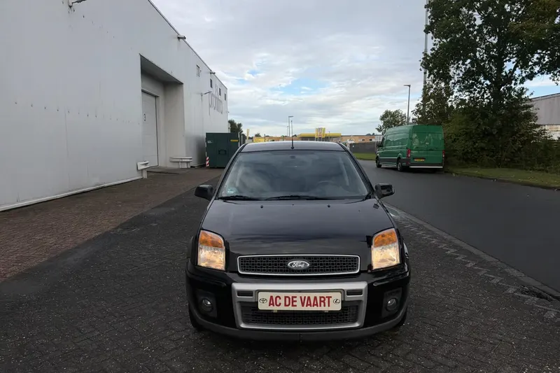 Ford Fusion (2009)