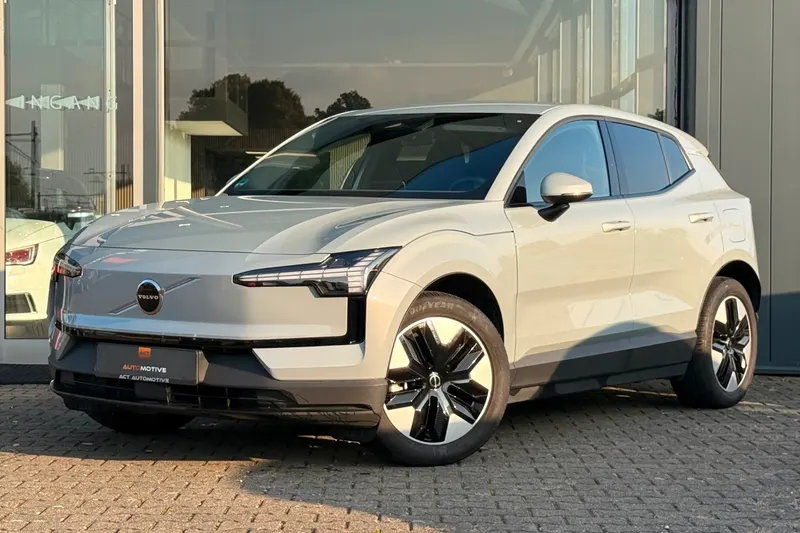 Volvo EX30 (2024)