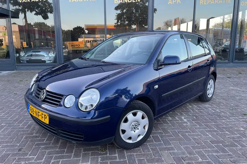Volkswagen Polo (2003)