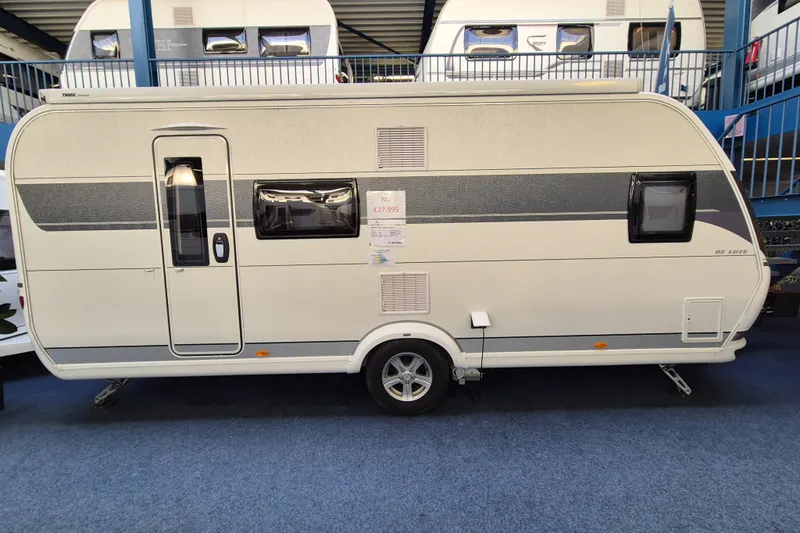 Hobby De Luxe (2022)
