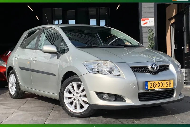 Toyota Auris (2007)