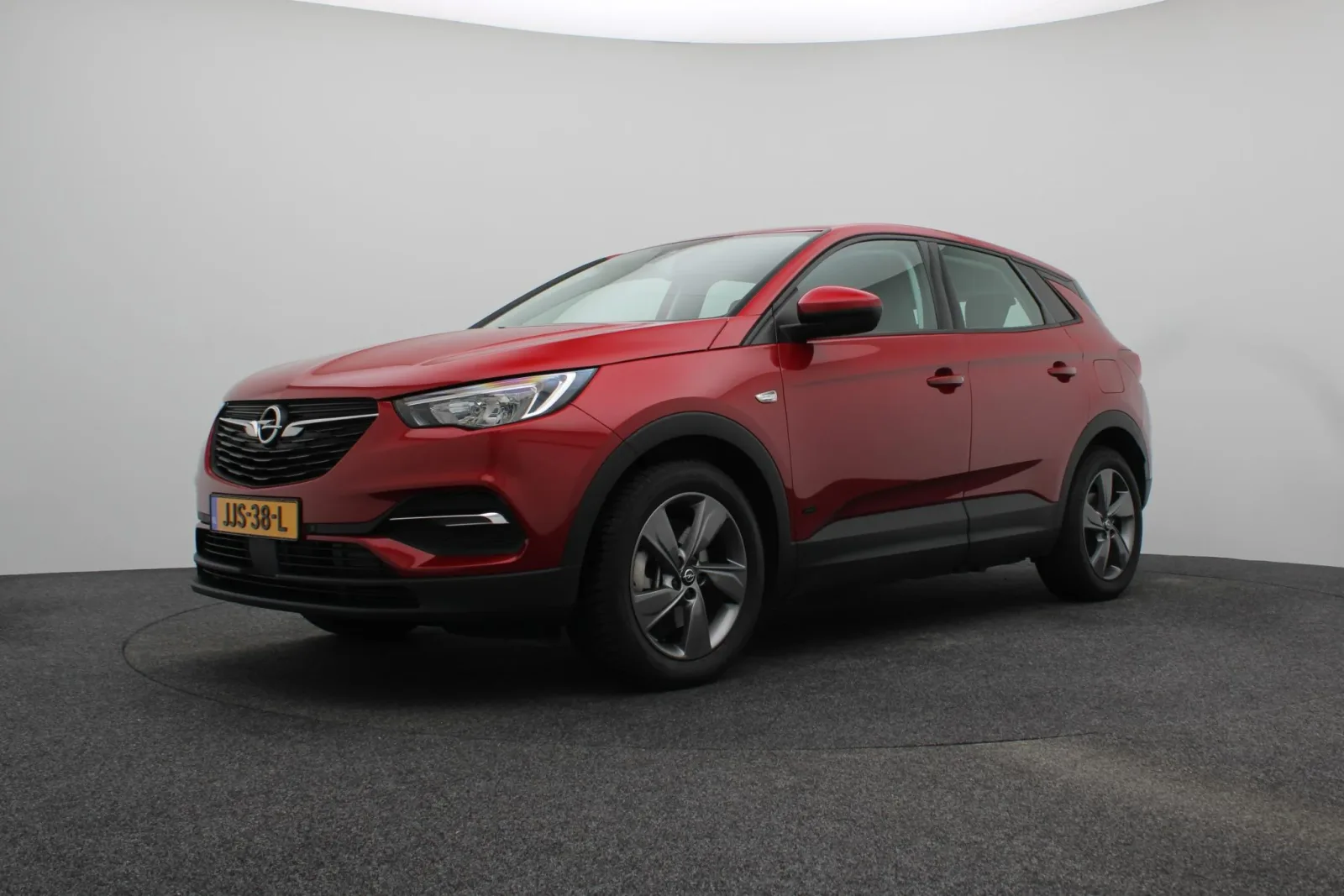 Opel Grandland (2021) — foto 1