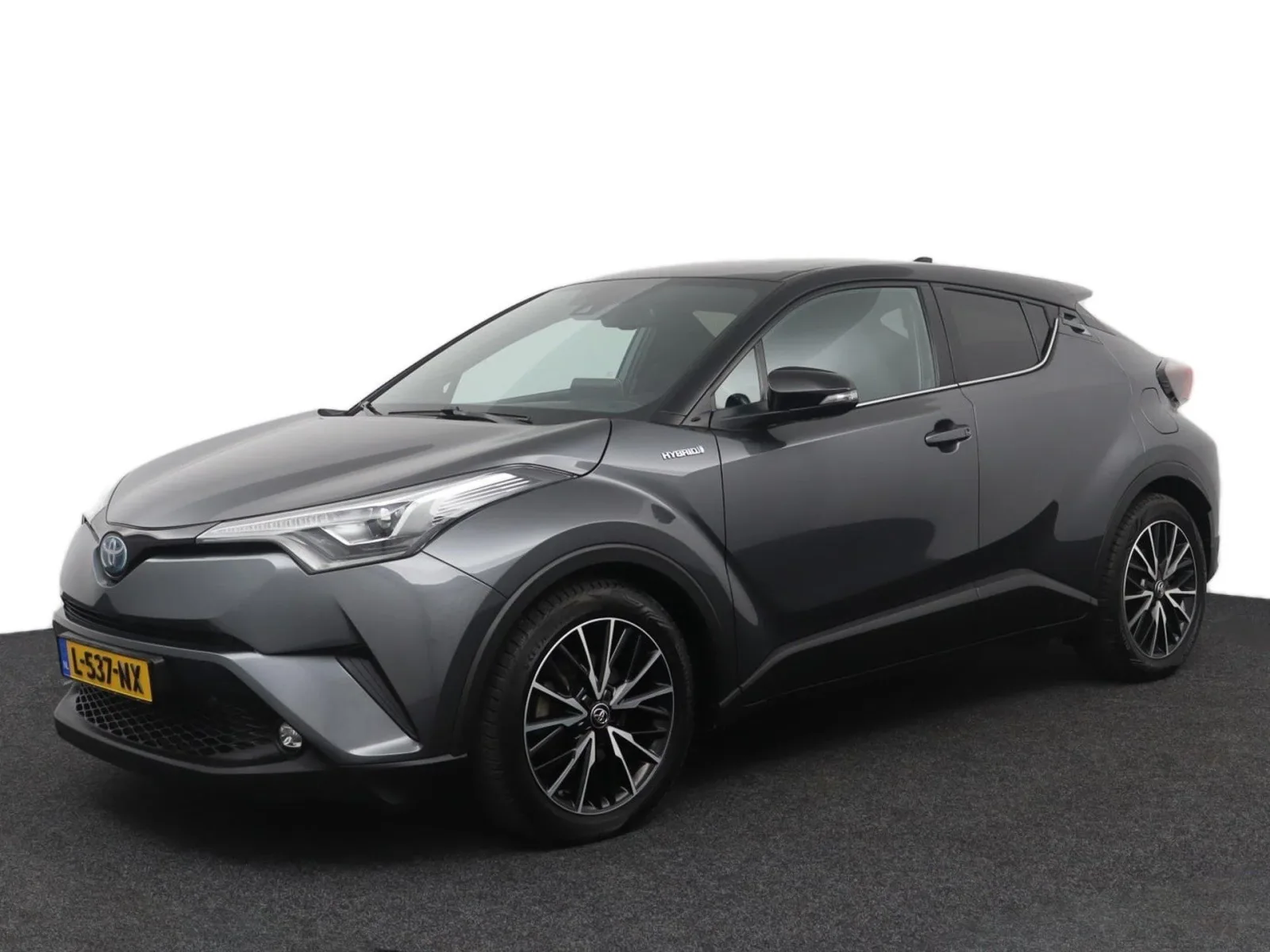 Toyota C-HR (2018) — foto 1