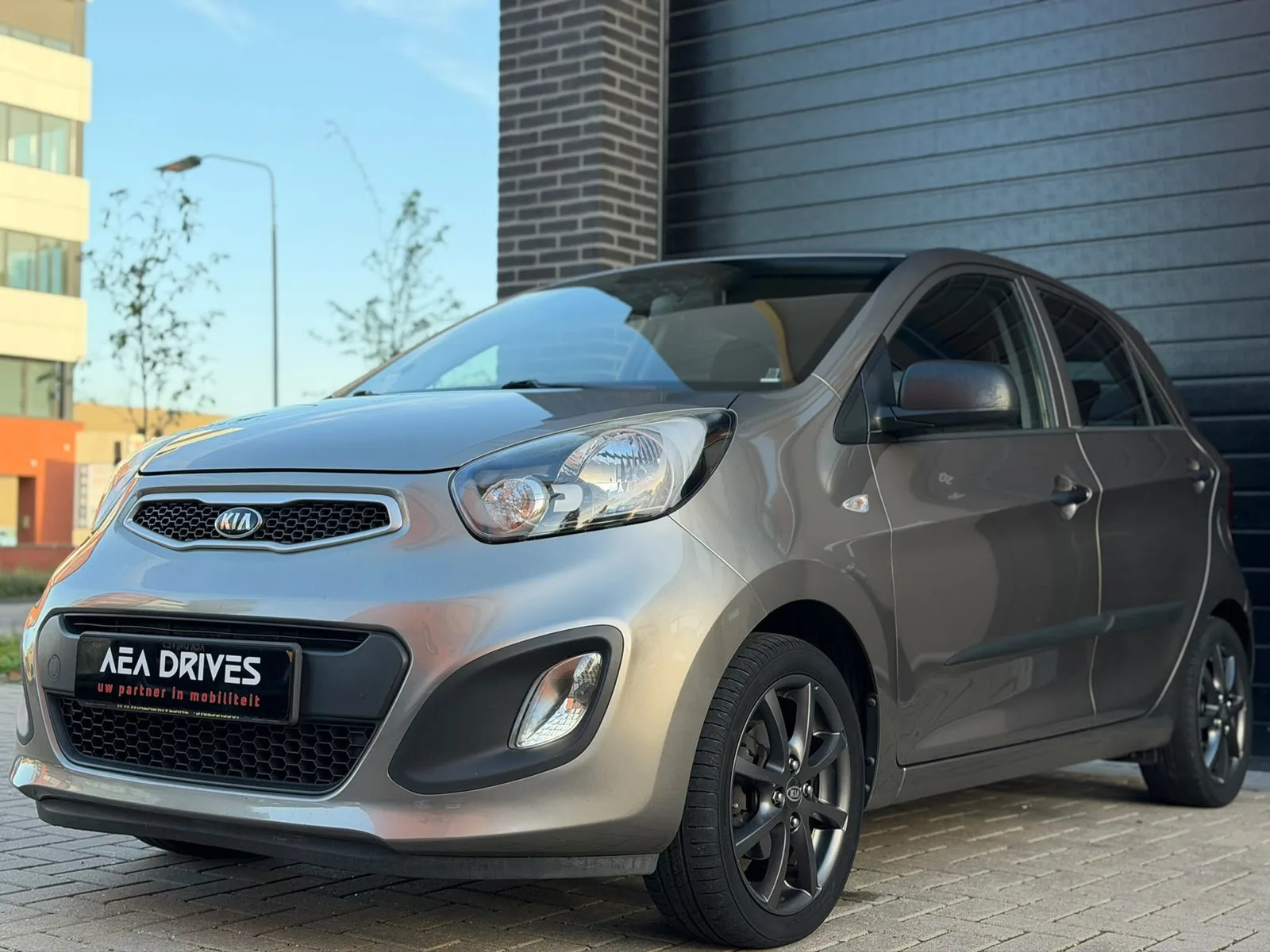 Kia Picanto (2014) — foto 1