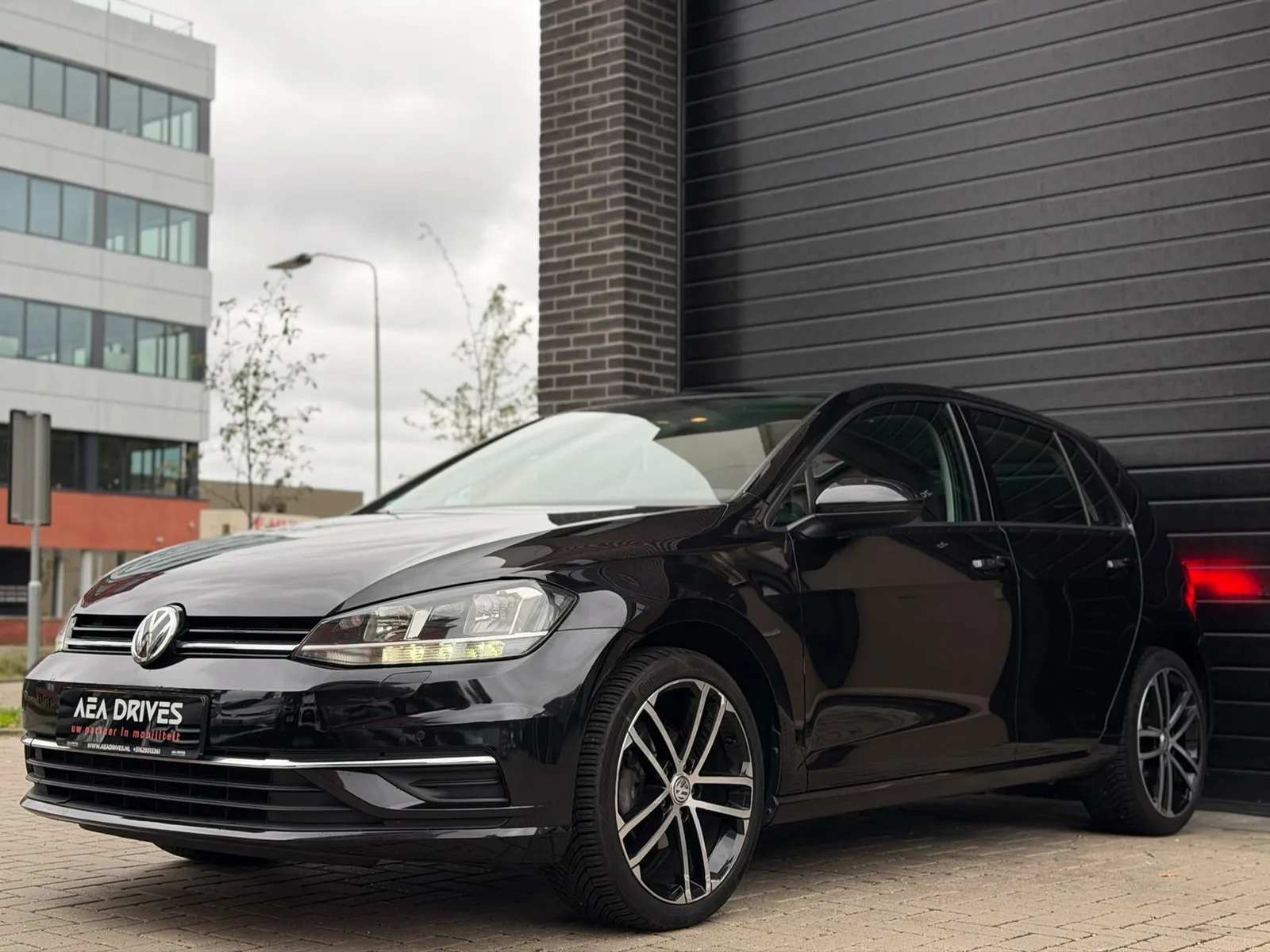 Volkswagen Golf (2017) — foto 1