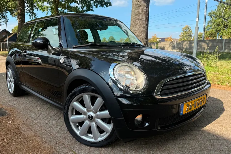 MINI One (2009)