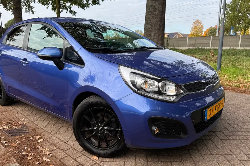 Kia Rio (2012)
