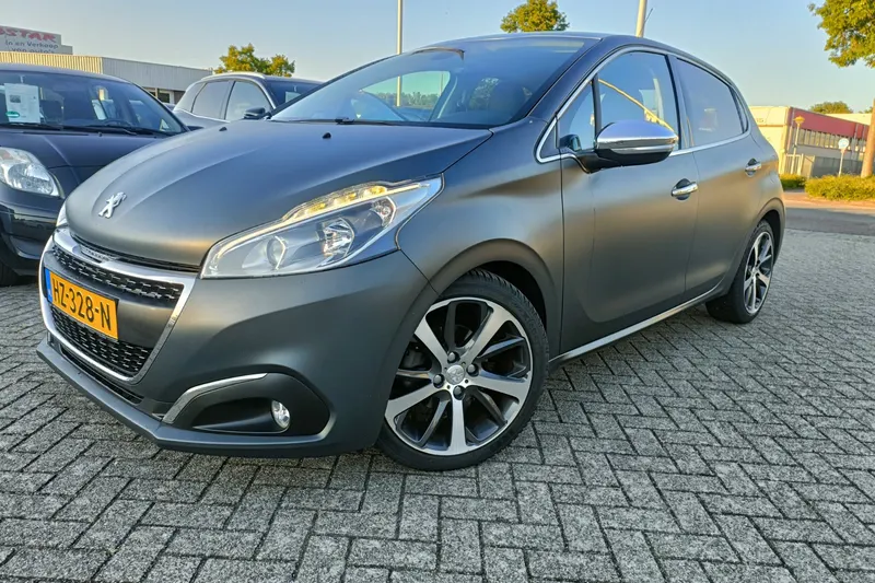 Peugeot 208 (2016)