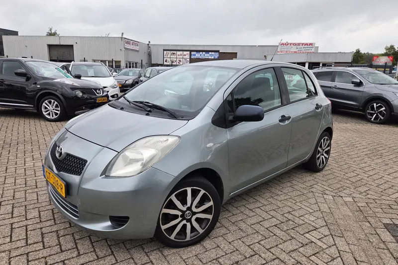 Toyota Yaris (2007)