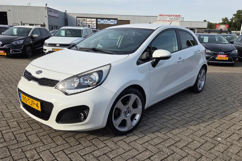 Kia Rio (2012)