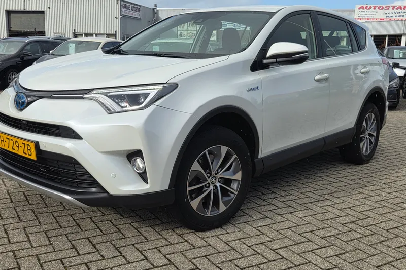 Toyota RAV4 (2016)