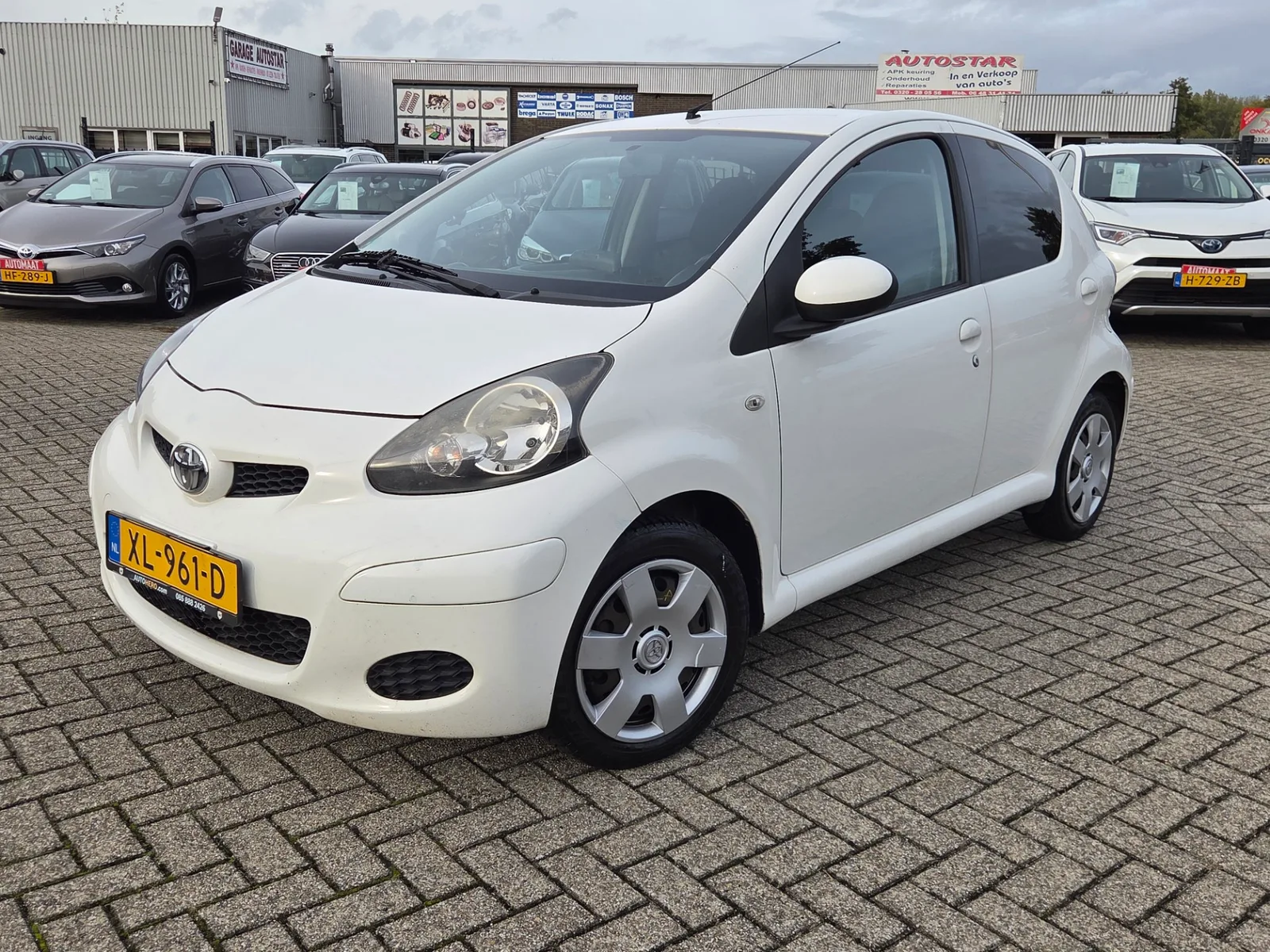 Toyota Aygo (2011) — foto 1