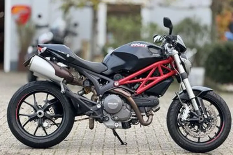 Ducati Monster 796 (2010)