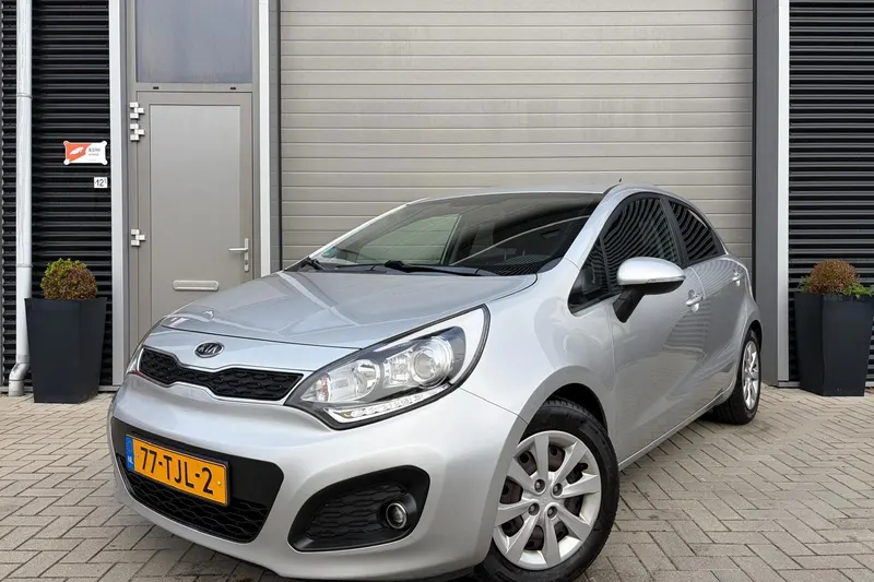 Kia Rio (2012)