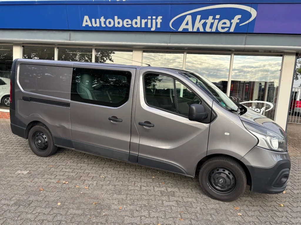 Renault Trafic (2018) — foto 1