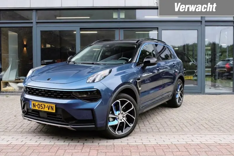 Lynk & Co 01 (2021)