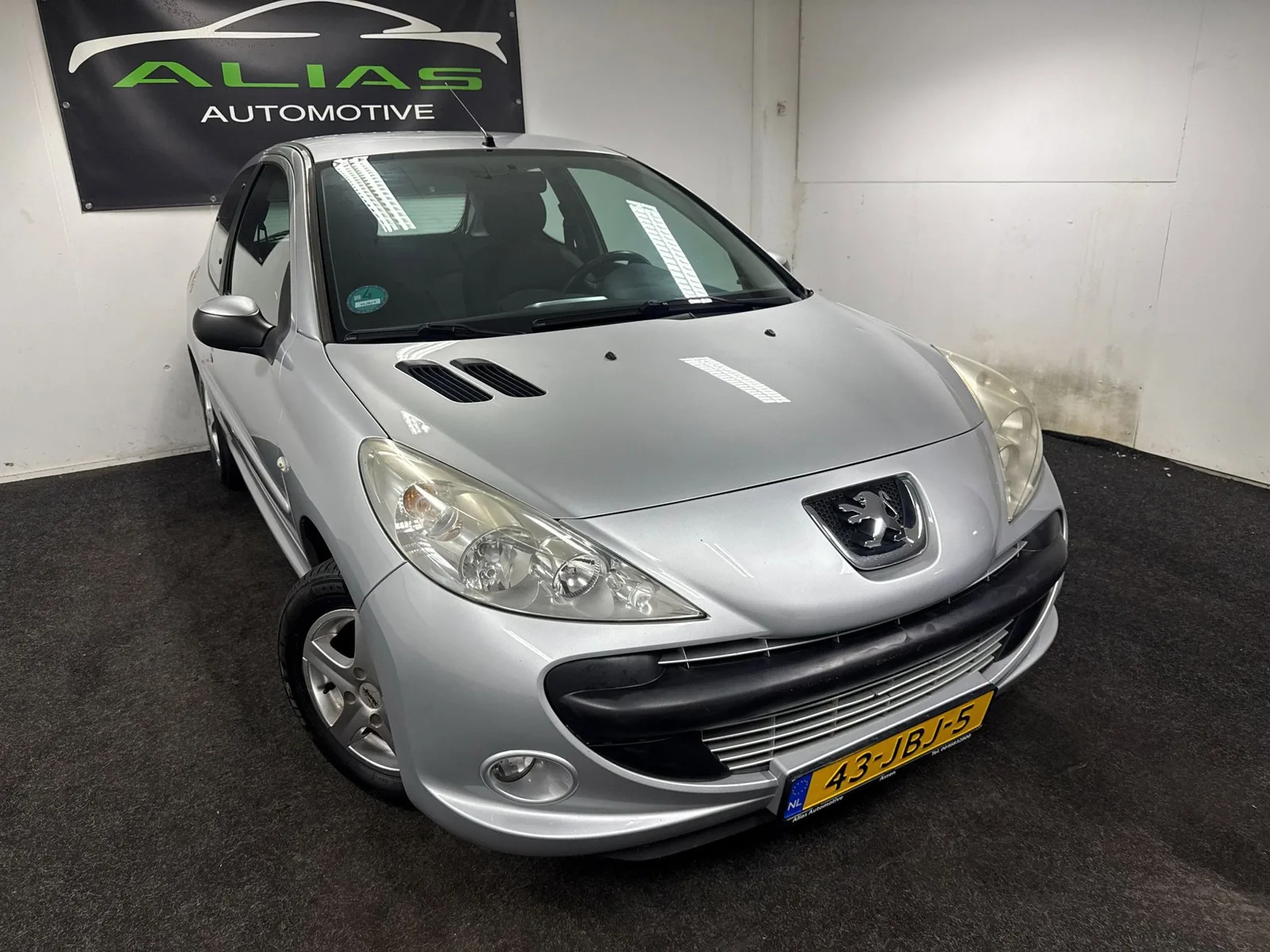 Peugeot 206+ (2009) — foto 1
