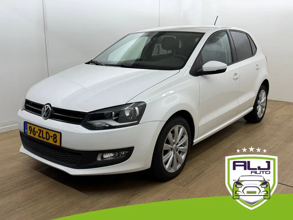 Volkswagen Polo (2013) — foto 1
