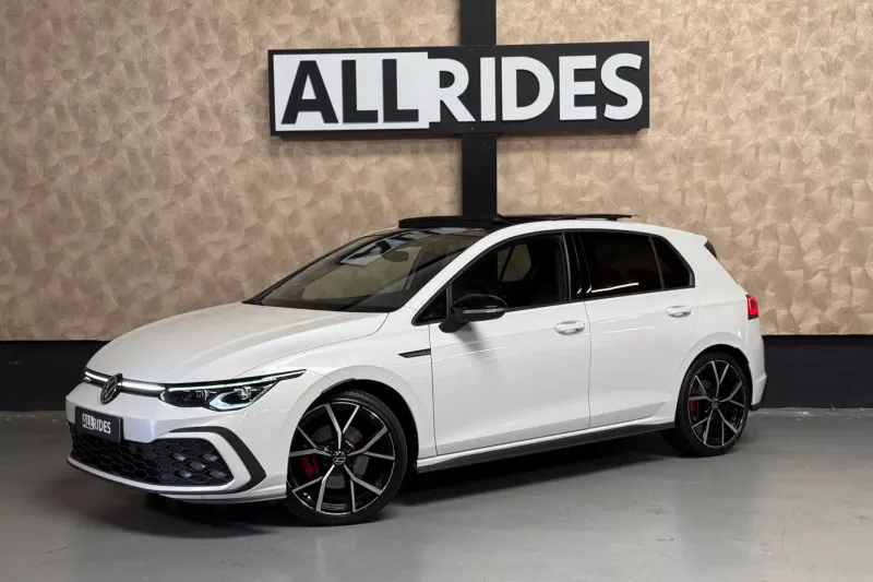 Volkswagen Golf (2023)